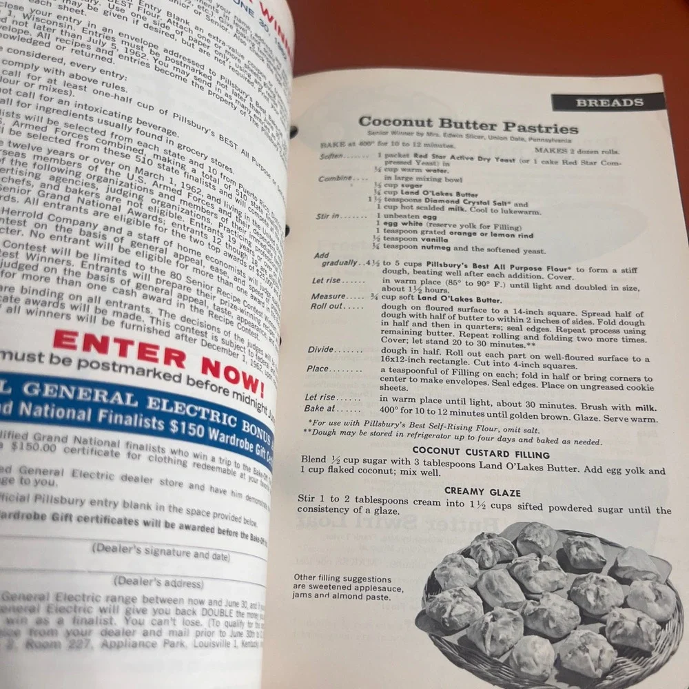 Vintage 1961 Pillsbury 13th Grand National Bake-Off Cookbook 100 Recipes Booklet